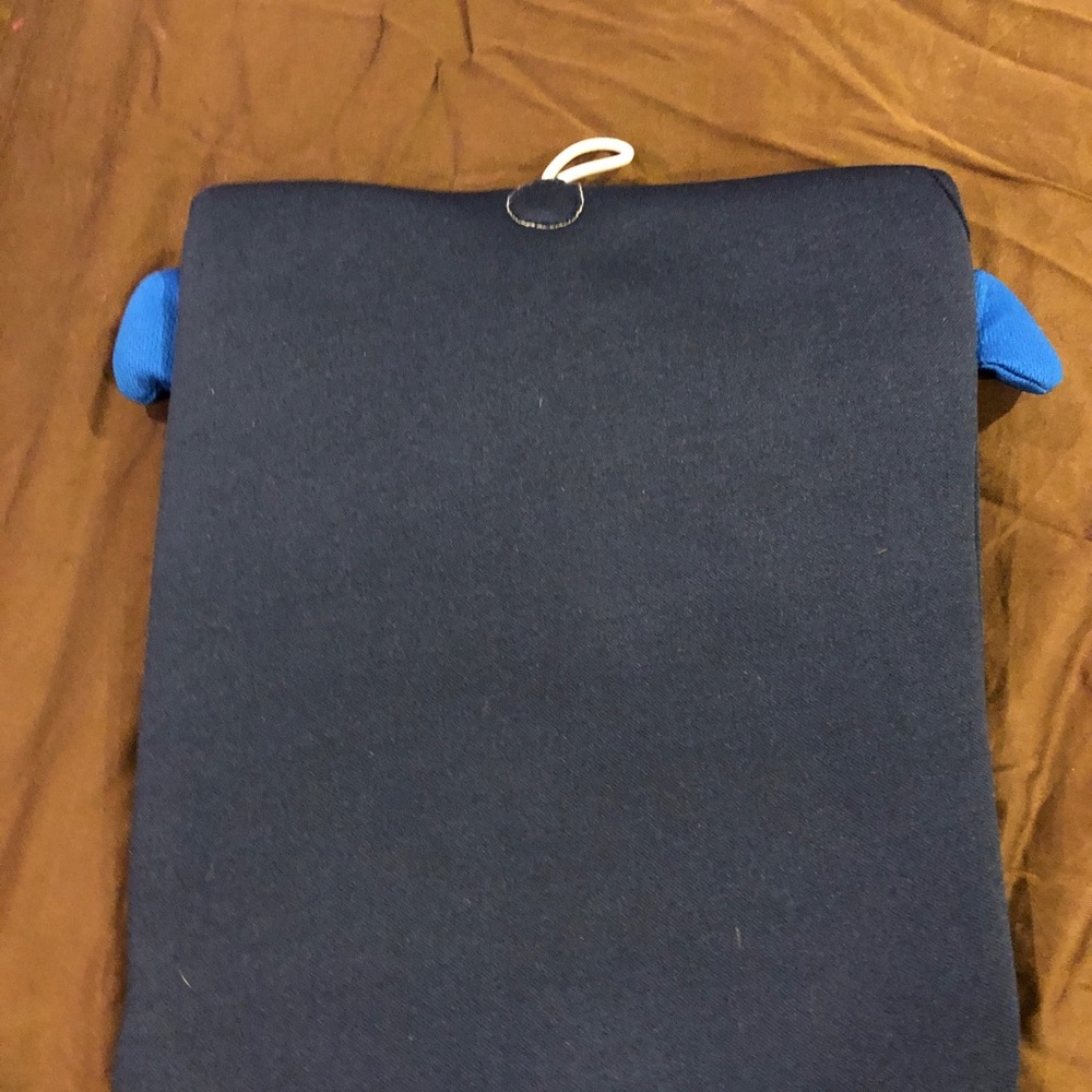 Tablet holder - Picture 2 of 3
